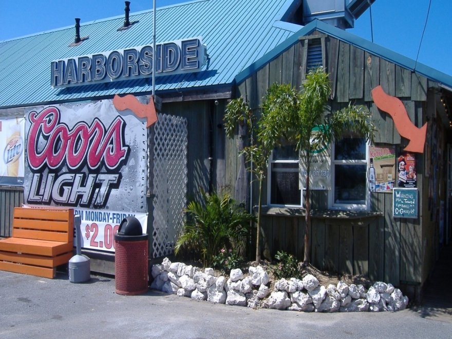 Harborside Bar & Grill