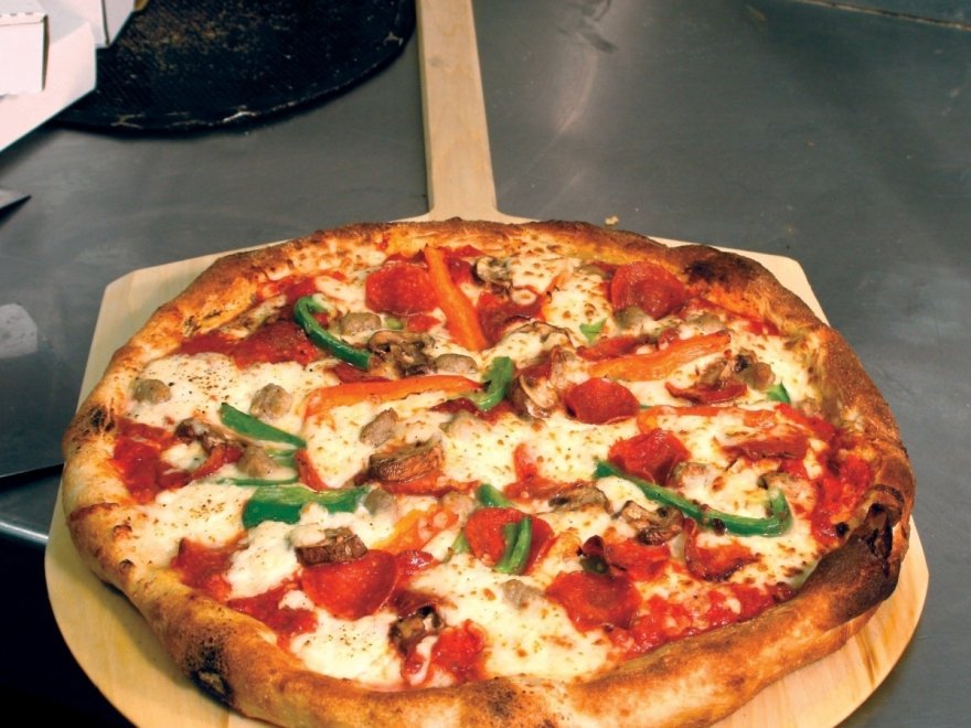 Pino's Pizza
