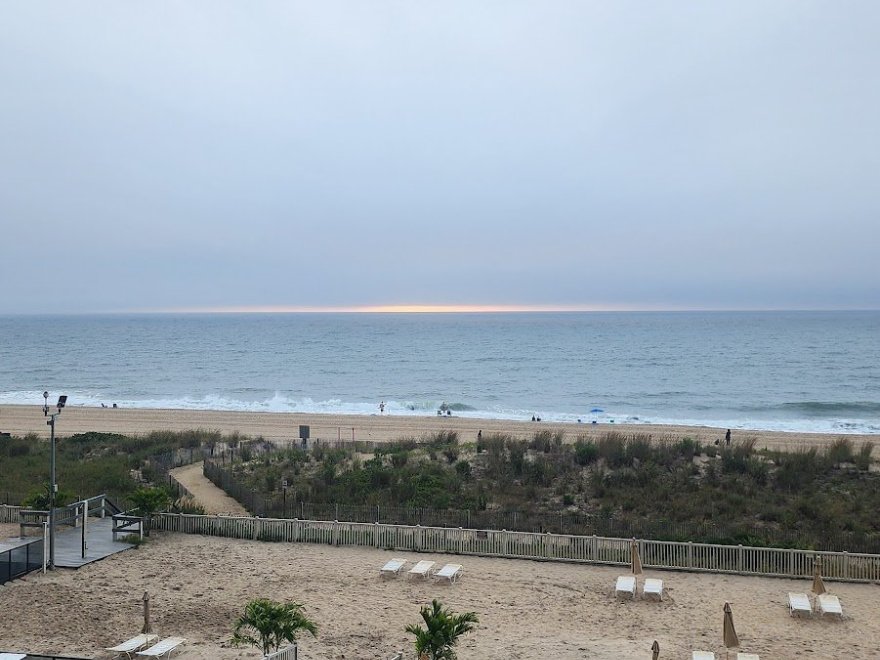 Golden Sands Ocean Resort